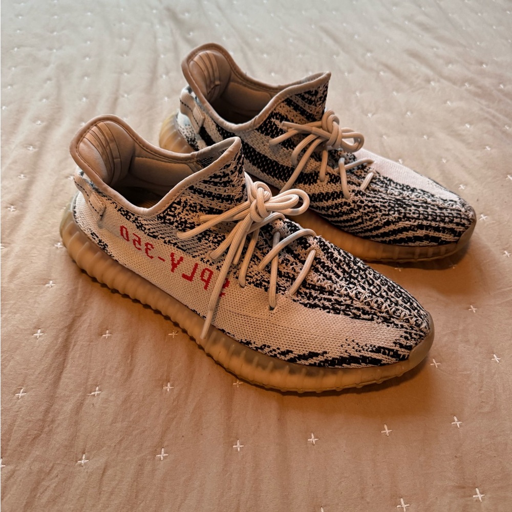 Yeezy Boost 350 V2 Zebra Heavily Used